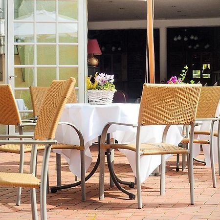 Landgasthof & Hotel Jagdhof シュトラールズント エクステリア 写真