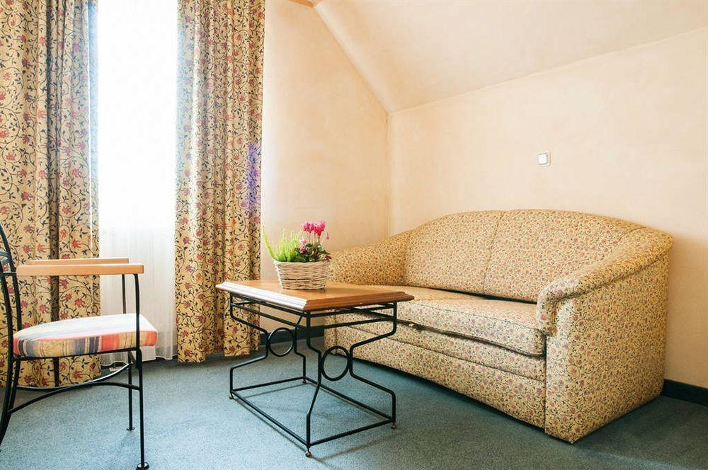 Landgasthof & Hotel Jagdhof シュトラールズント エクステリア 写真