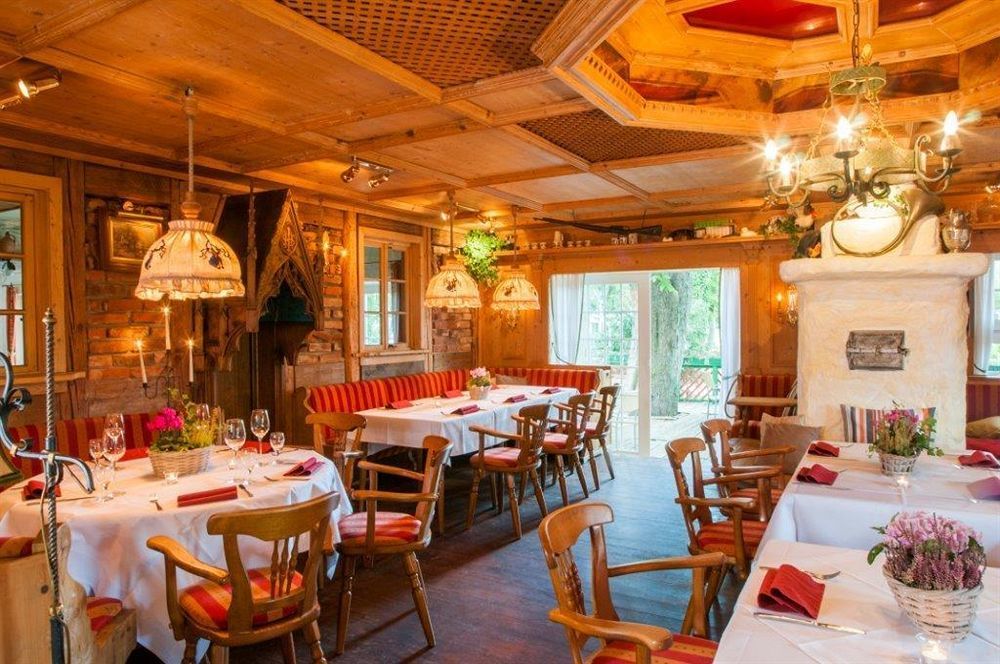 Landgasthof & Hotel Jagdhof シュトラールズント エクステリア 写真