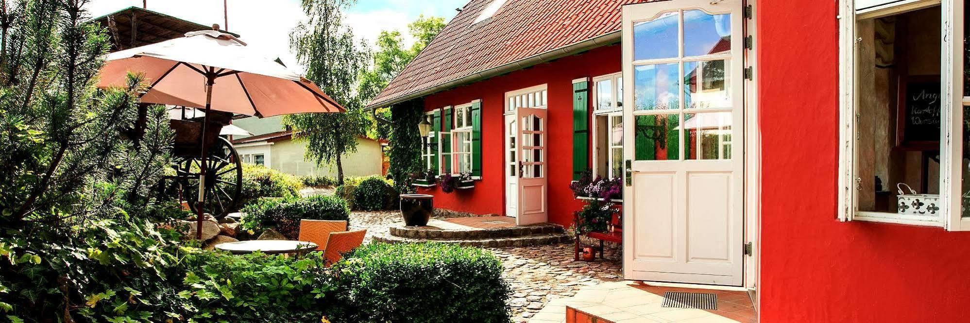 Landgasthof & Hotel Jagdhof シュトラールズント エクステリア 写真