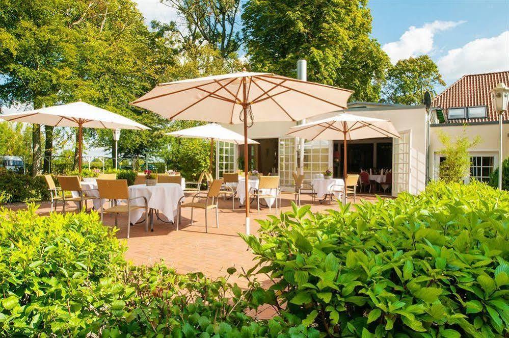 Landgasthof & Hotel Jagdhof シュトラールズント エクステリア 写真